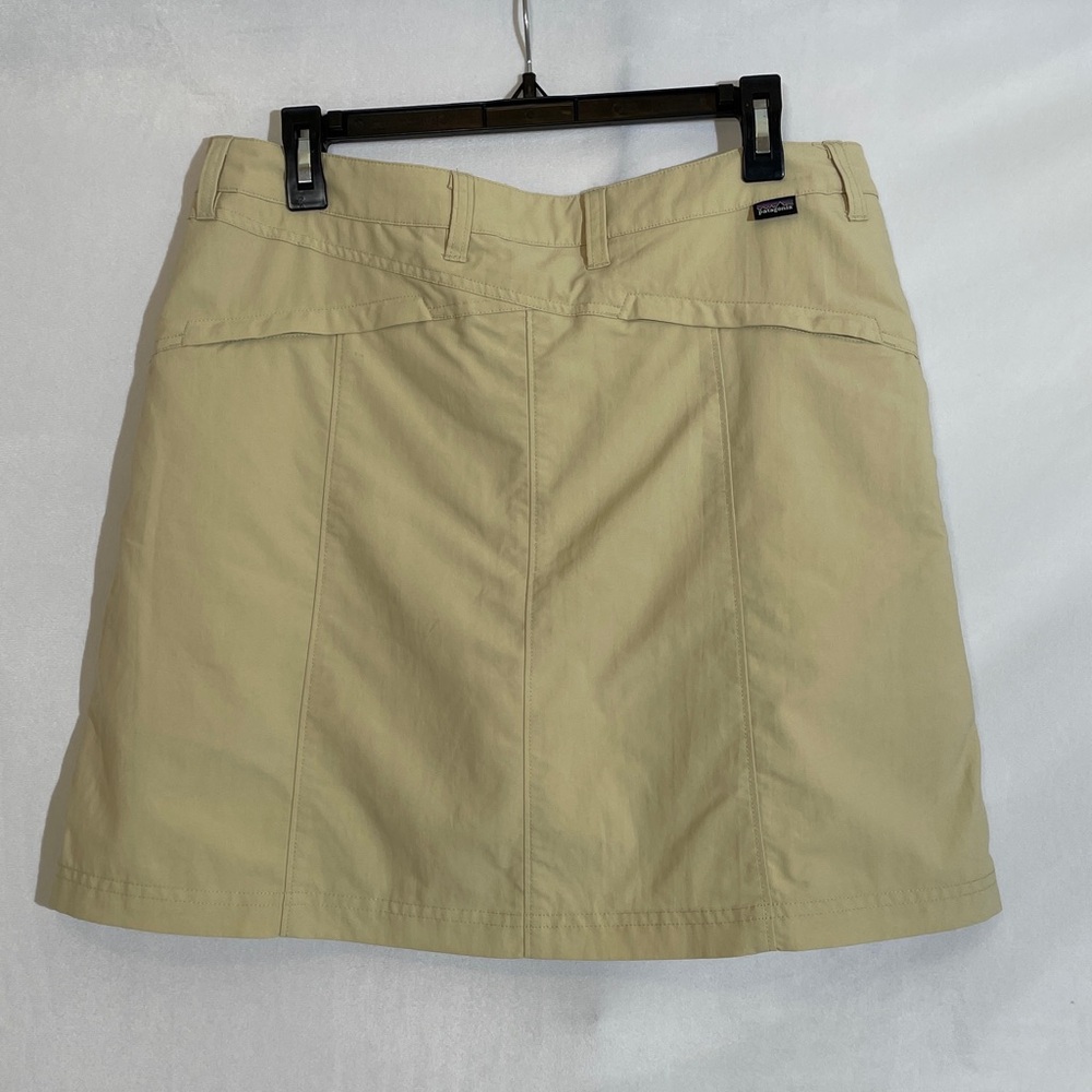 Patagonia Skort Size 10 Tan Color Built In Short Lightweight - Picture 3 of 12